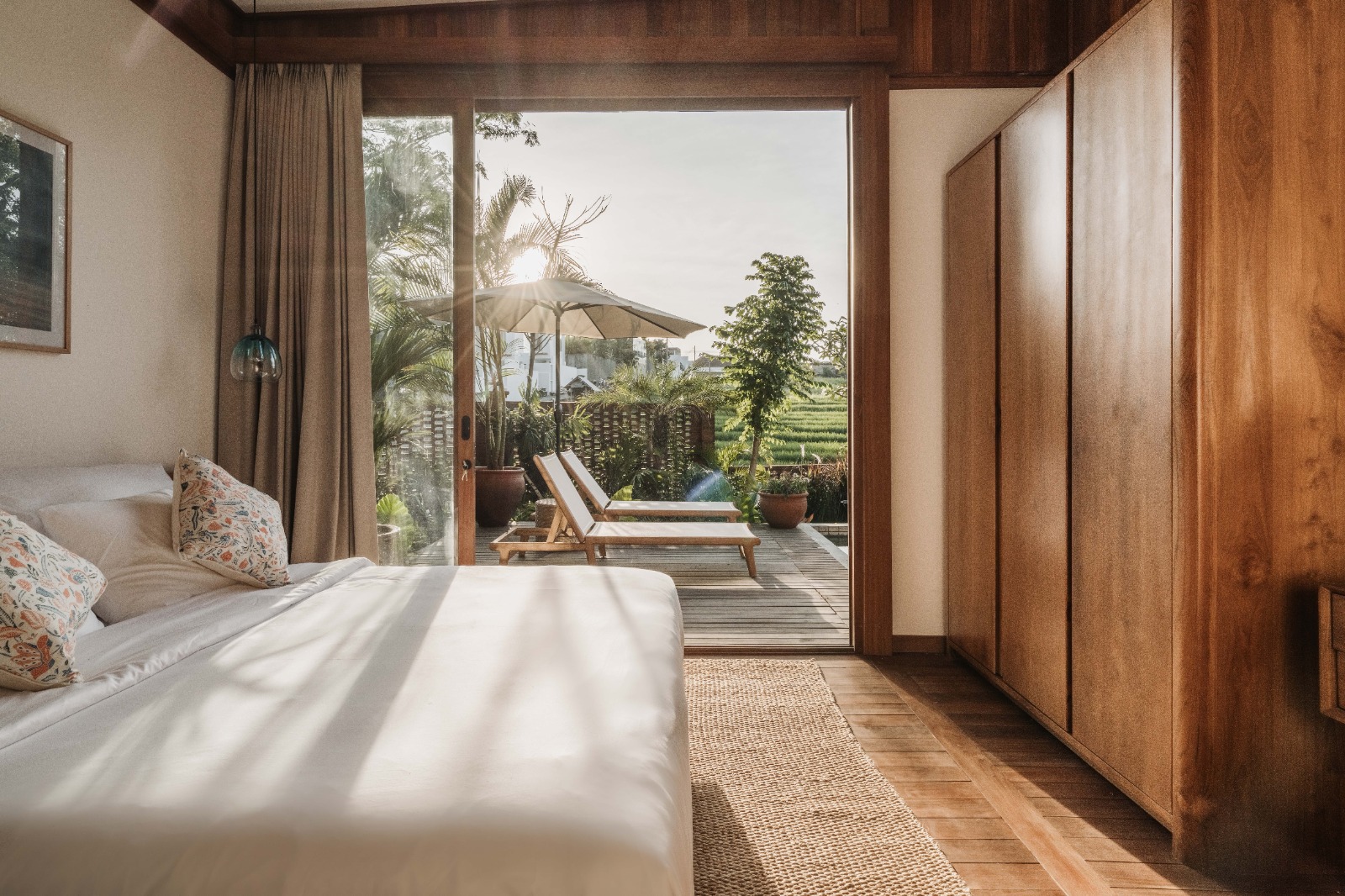 WhatsApp Image 2024-10-14 at 10.17.03 (4)