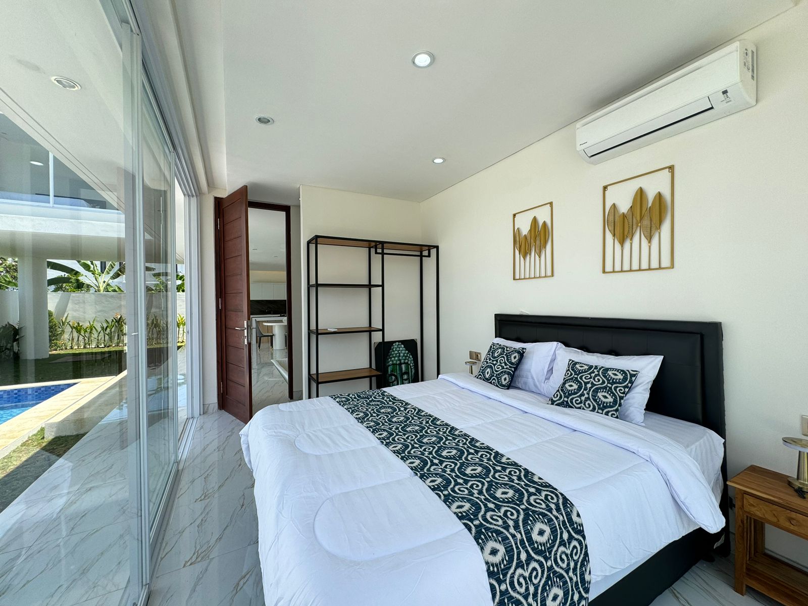 WhatsApp Image 2024-11-07 at 10.59.53 (6)