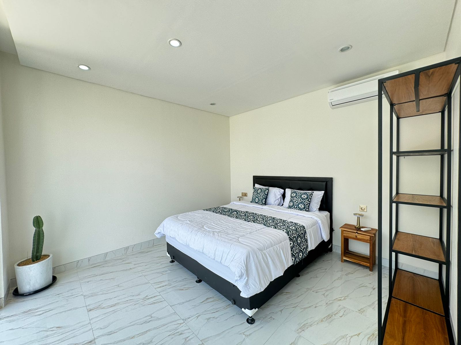 WhatsApp Image 2024-11-07 at 10.59.54 (1)