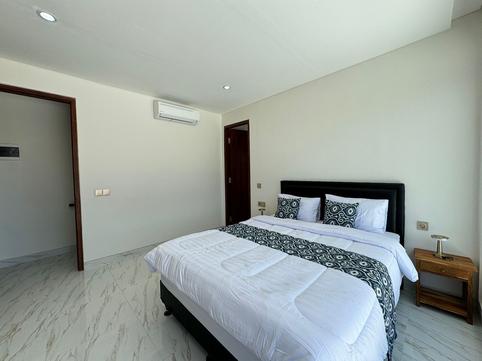 WhatsApp Image 2024-11-07 at 10.59.54 (23)