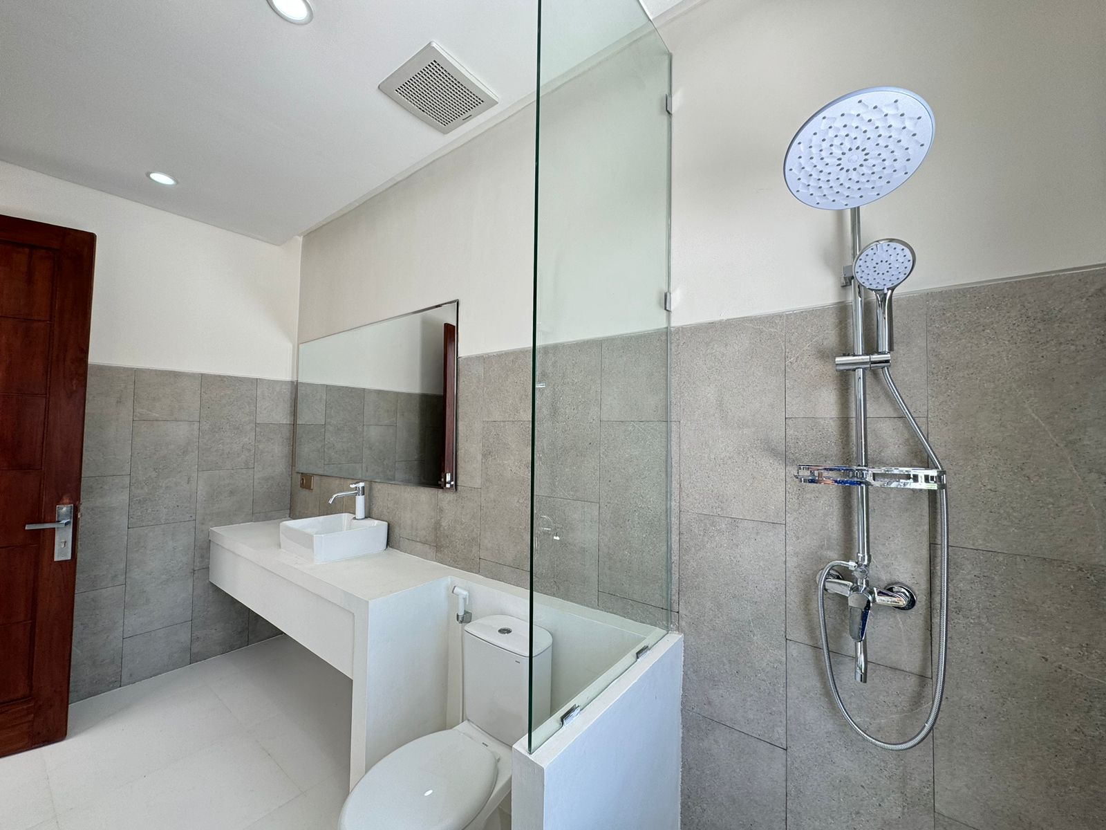 WhatsApp Image 2024-11-07 at 10.59.54 (24)