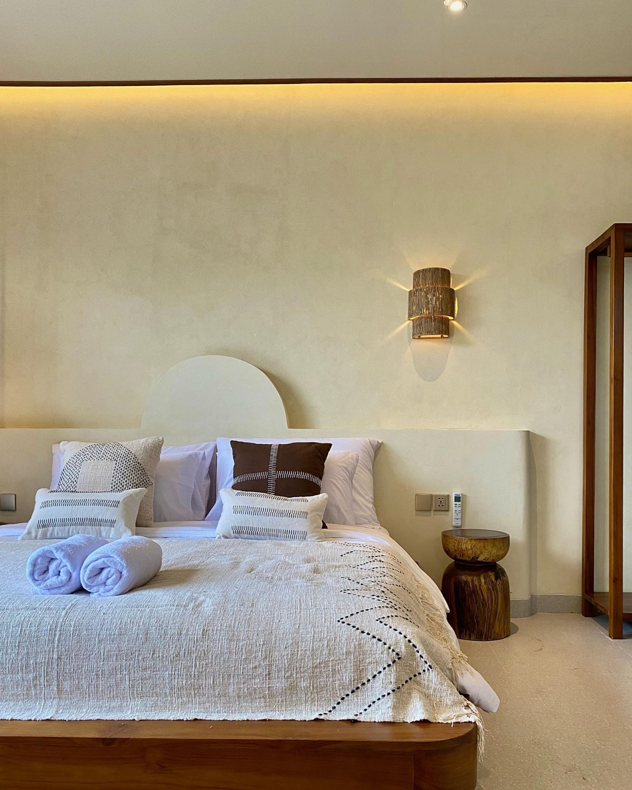 WhatsApp Image 2025-05-22 at 14.24.00